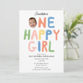 Invitation d'anniversaire d'une fille heureuse Pho (Debout devant)