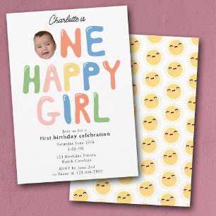 Invitation d'anniversaire d'une fille heureuse Pho