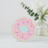 INVITATION D'ANNIVERSAIRE EN DONUT ROSE (Debout devant)