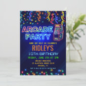 Invitation d'anniversaire fête d'arcade (Debout devant)