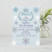 Invitation d'anniversaire Frozen en cinq flocons d (Debout devant)