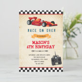 Invitation d'anniversaire jouet voiture de course (Debout devant)