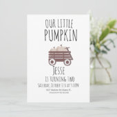 Invitation d'anniversaire marron de chariot d'auto (Debout devant)