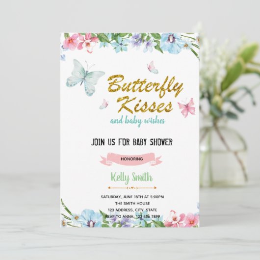 Invitation d'anniversaire pour bébé avec bisou de (Debout devant)