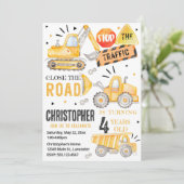 Invitation d'anniversaire pour camion de construct (Debout devant)