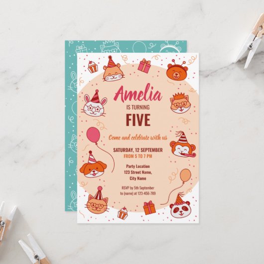 Invitation d'anniversaire pour enfants avec des an (Devant/Arrière en situation)