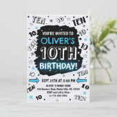 Invitation d'anniversaire pour garçon Doodle 10 an (Debout devant)
