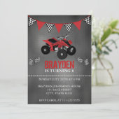 Invitation d'anniversaire pour quad à tableau noir (Debout devant)