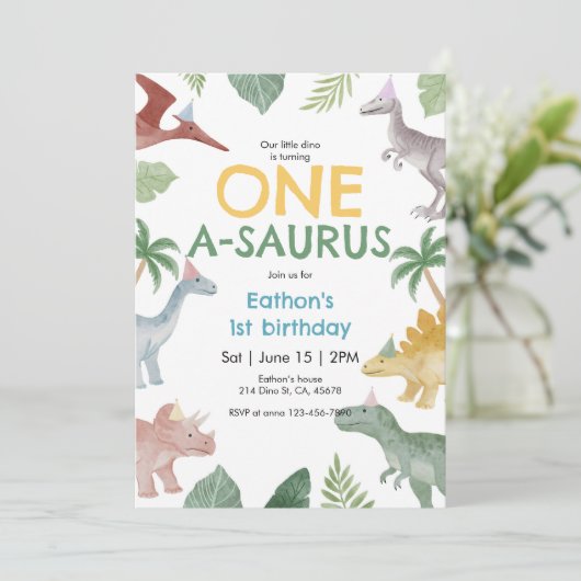 Invitation d'anniversaire pour un premier annivers (Debout devant)