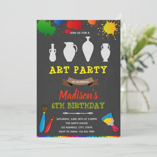 Invitation d'anniversaire pour une fête d'art de p (Debout devant)