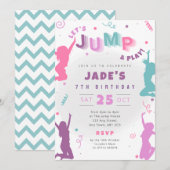 Invitation d'anniversaire pour une fête de saut en (Devant / Derrière)