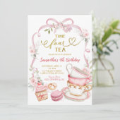 Invitation d'anniversaire quatre heures pour le th (Debout devant)