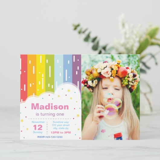 Invitation d'anniversaire Rainbow (Debout devant)