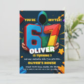 Invitation d'anniversaire Six Seven  (Debout devant)