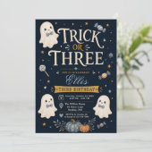 Invitation d'anniversaire Trick or Three (Debout devant)
