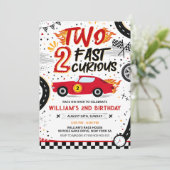 Invitation d'anniversaire Two Fast, Invitation de (Debout devant)