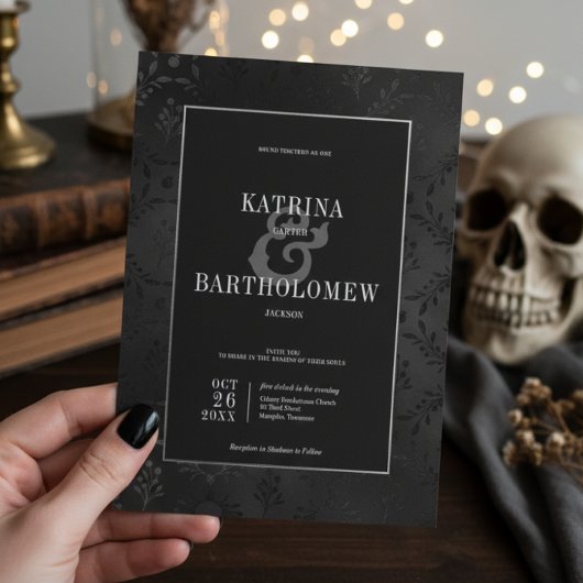 Invitation Dark gothique noir floral satin Mariage damassé