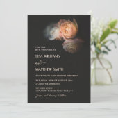 Invitation Dark Moody Blush Apricot Roses Wedding (Debout devant)