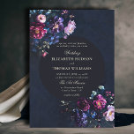 Invitation Dark Romantic Moody Florals Bijoux Tones Mariage<br><div class="desc">Un magnifique agencement floral de fleurs sombres et maussades dans les tons bijoux encadre ce faire-part de mariage époustouflant avec un thème romantique foncé. Un arrière - plan de marine foncé et un cadre de cercle noir de minuit sont l'arrière - plan de la typographie classique et des touches de...</div>