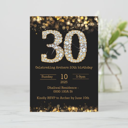 Invitation de 30e anniversaire en or noir (Debout devant)