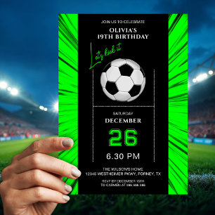 Invitation de anniversaire de football vert élégan