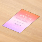 Invitation de anniversaire moderne ombrée de couch (Poser)