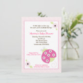 Invitation de baby shower de fille de coccinelle (Debout devant)