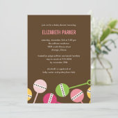 Invitation de Baby shower de filles de Rattles (Debout devant)