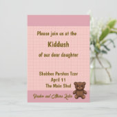 Invitation de baby shower de grille rose (Debout devant)