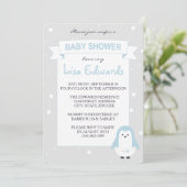 Invitation de baby shower de pingouin de bleus (Debout devant)