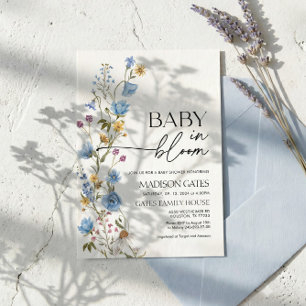 Invitation de baby shower florale bleue, bébé en f
