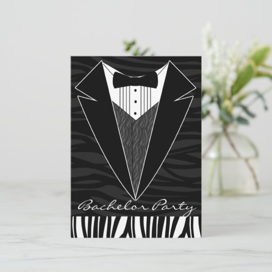 Invitation de bachelor en smoking noir (Debout devant)