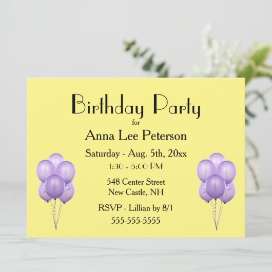 Invitation de ballons violets (Debout devant)