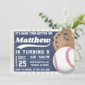 Invitation de baseball, Invitation d'anniversaire (Debout devant)