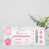 Invitation de billet d'anniversaire de quille de f (Debout devant)