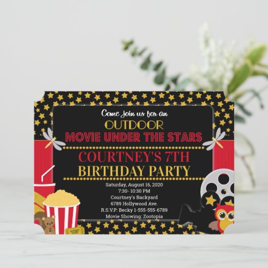 Invitation de billet de cinéma extérieur (Debout devant)