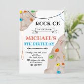 Invitation de carte de fête d'escalade de rocher (Debout devant)