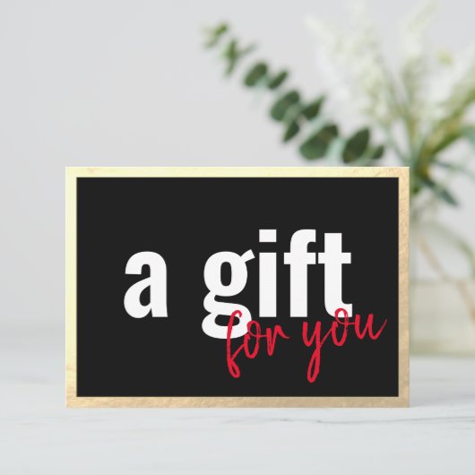 Invitation de certificat cadeau à bordure dorée no (Debout devant)