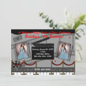 Invitation de cinéma sur tapis rouge de la vieille (Debout devant)