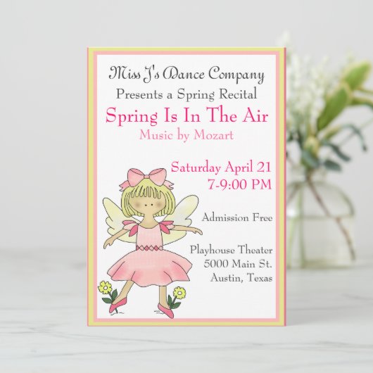 Invitation de considérant de la danse de la fille (Debout devant)