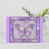 Invitation de courtepointe papillon violet (Debout devant)