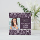 Invitation de diplôme avec photo Purple Paisley (Debout devant)