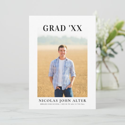 Invitation de diplôme Big Serif (Debout devant)