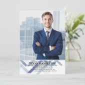 Invitation de diplôme de photographie optimiste (Debout devant)