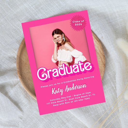 Invitation de diplôme de poupée rose chaude Malibu