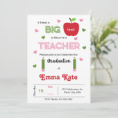 Invitation de diplômes d'enseignant (Debout devant)