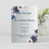 Invitation de douche de mariée florale rose bleue (Debout devant)