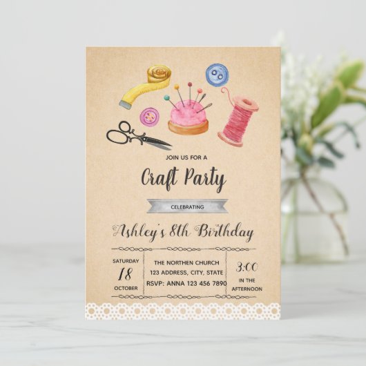 Invitation de fête astucieuse (Debout devant)