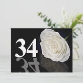 Invitation de fête d'anniversaire 34 années (Debout devant)