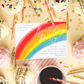 Invitation de fête d'anniversaire à l'arc-en-ciel